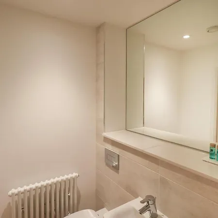 Apartment The Kathleen Stone Cross Mansion *